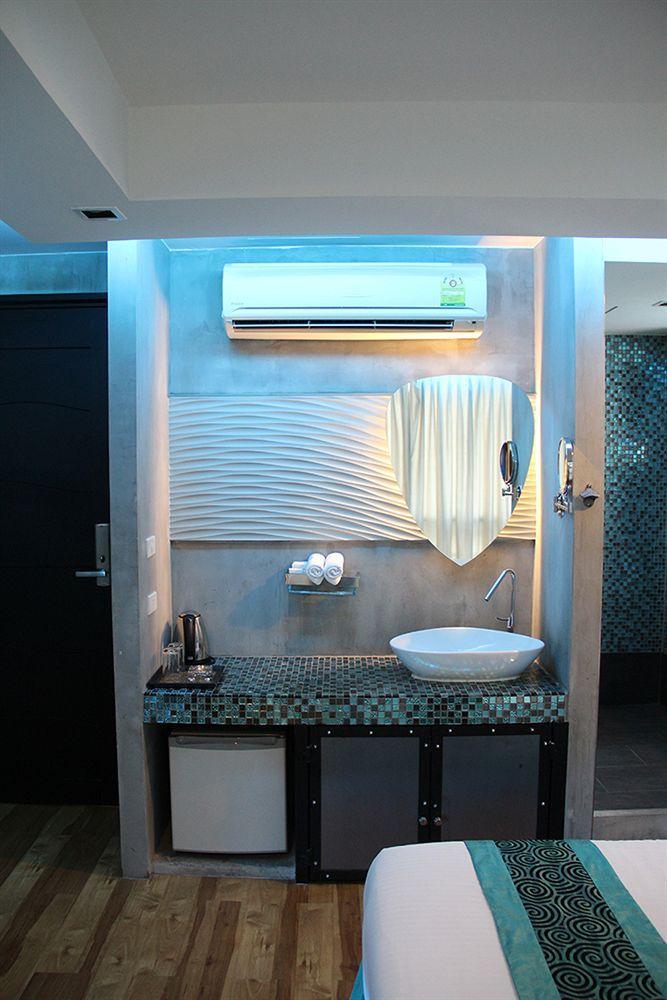 Blutique Hotel Bangkok Exterior foto